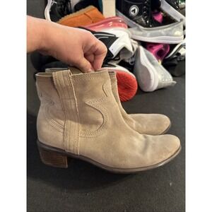 Lucky Brand Boots Womens 8.5 Terra Ankle Booties Beige Suede Pull On Heels